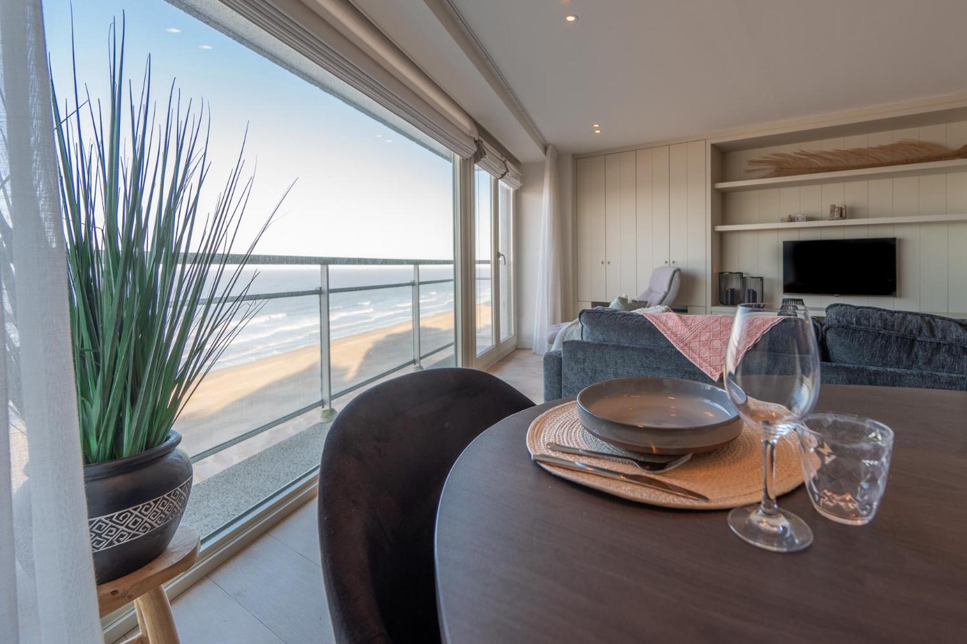 7E Verdiep Appartement Op De Zeedijk In Knokke Voor Max 6 Personen Exterior photo